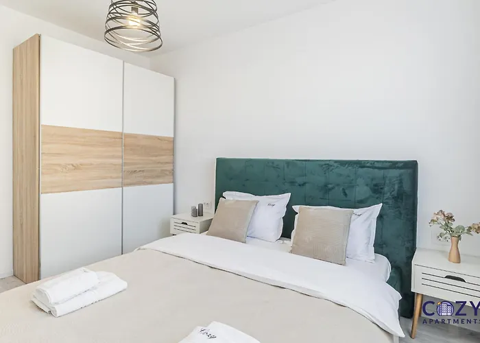 Cozy Premium Suites - Coresi Mall